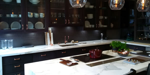 Kitchen with bookmatched Calacatta Oro